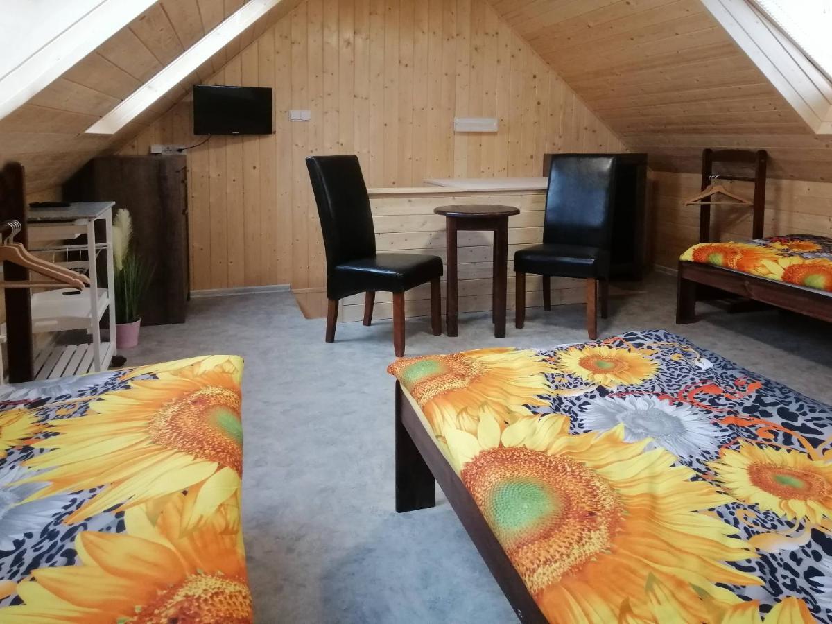 Apartmany Aranka Zatec  Exterior photo